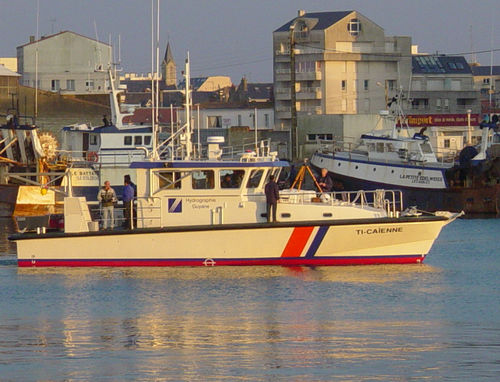 Bateau de recherche scientifique - TI-CAÏENNE - Chantier Naval Delavergne - in-bord / en aluminium / coque rigide