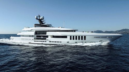 Mega-yacht de croisière - M/Y OURANOS  - Admiral yachts - classique / avec timonerie / 6 cabines