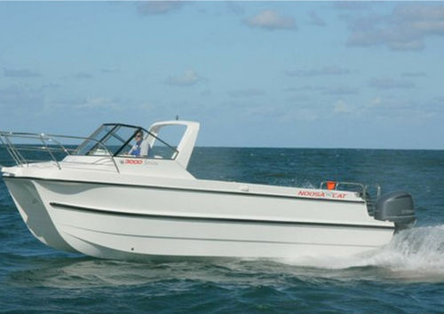 Cabin-cruiser catamaran - 3000 - Noosa Cat Australia - hors-bord / open