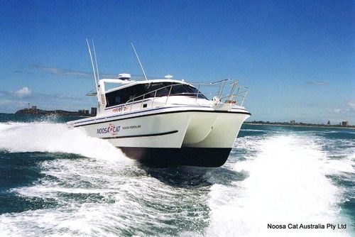 Bateau à passagers - 4100 - Noosa Cat Australia - catamaran / in-bord