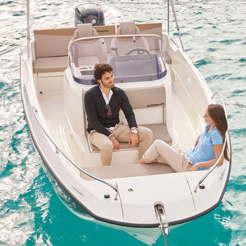Coque open hors-bord - Activ 605 Open - Quicksilver Boats - à console centrale / de pêche sportive / max. 7 personnes