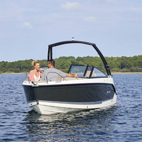 Day-cruiser hors-bord - Activ 605 Bowrider - Quicksilver Boats - open / à double console / bow-rider