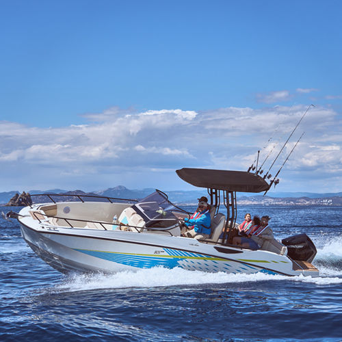 Coque open hors-bord - 805 Open - Quicksilver Boats - à console centrale / de ski nautique / de pêche sportive