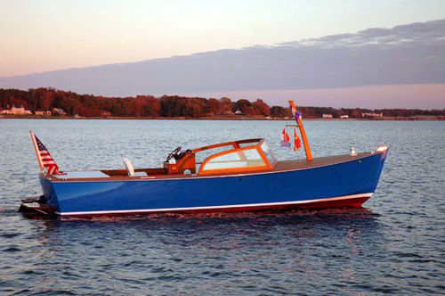 Runabout in-bord - Blue Blazer 25 - Devlin - coque planante / open / à console centrale