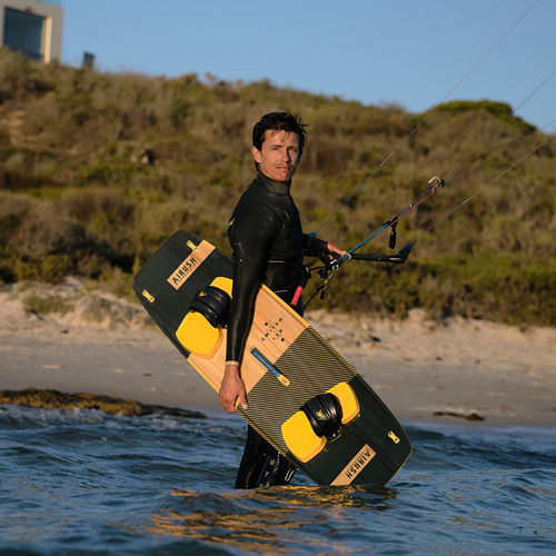 Planche de kitesurf twin-tips - SWITCH - Airush - de freeride / allround / traditionnelle