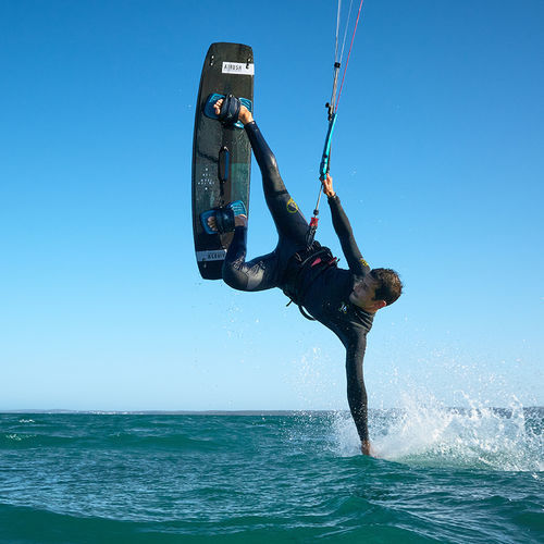 Planche de kitesurf directionnelle - SWITCH TEAM - Airush - de freeride / de freestyle