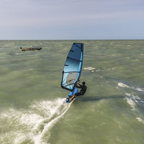 Voile de planche de vagues - COMBAT HD - NeilPryde Windsurfing - de saut / RDM / 4 lattes