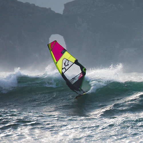 Voile de planche de vagues - Skull v7 - Exocet - 4 lattes