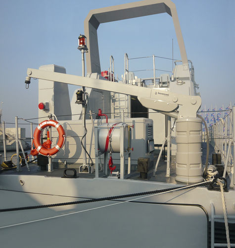 Bossoir pour bateau - G 340 - G 341 - Besenzoni SpA - pour yacht / hydraulique / pivotant