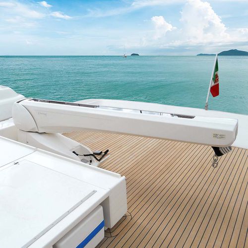 Bossoir pour yacht - G 423 - Besenzoni SpA - hydraulique / pivotant / télescopique