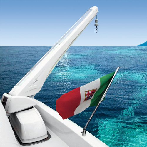 Bossoir pour yacht - G 711 - Besenzoni SpA - hydraulique / pivotant / télescopique
