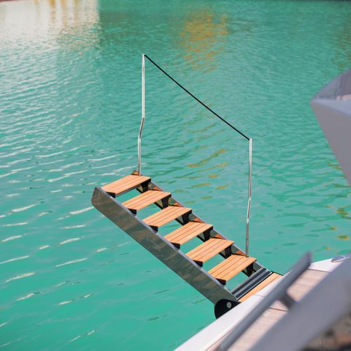 Passerelle pour yacht - SP 607 - Besenzoni SpA - télescopique / escamotable / multifonction