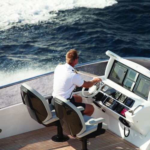 Siège pilote - P 453 STEALTH - Besenzoni SpA - pour bateau / pour yacht / à dossier haut