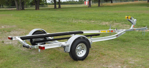 Remorque de route - A 4” knurled steps - EZ Loader - pour bateau