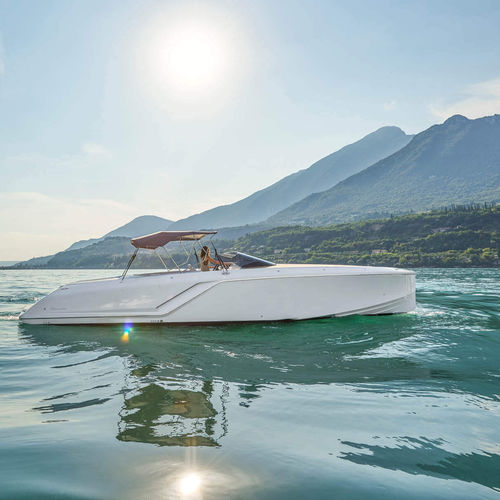 Vedette in-bord - 1212 Ghost - FRAUSCHER BOOTSWERFT - open / à double console / max. 10 personnes