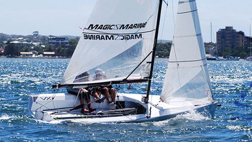 Dériveur double - VX One - Mackay Boats - skiff / de régate