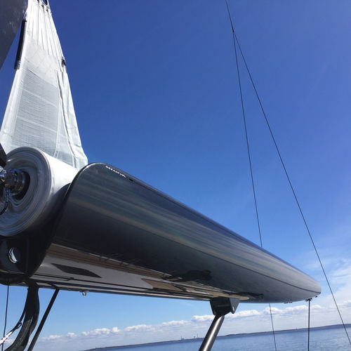 Bôme pour sailing-yacht - Oceanfurl - Hall Spars & rigging - enrouleur / sur mesure / en carbone