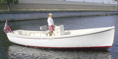 Coque open hors-bord - ElectroBay - Ray Electric Outboard - électrique / à console centrale / pour la pêche