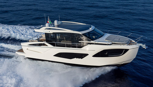 Vedette in-bord - 48 COUPÉ - Absolute Yachts - bimoteur / hard-top / de sport