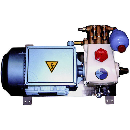 Dessalinisateur pour bateau - D90 - Dessalator - à osmose inverse / 380 V / compact