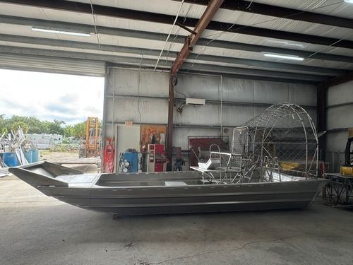 Hydroglisseur de transport de passagers - American Airboats