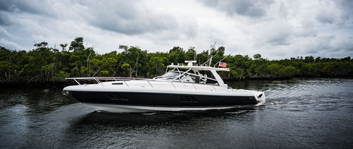 Vedette hors-bord - 475 SPORT YACHT - Intrepid - trimoteur / de pêche sportive