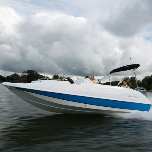 Deck-boat hors-bord - SS 202 OB - Hurricane - de wakeboard / max. 12 personnes / bain de soleil