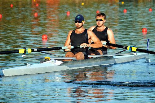 Bateau d'aviron de course - MOULD 223 - Sykes - deux de pointe / sans barreur