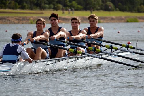 Bateau d'aviron de course - MOULD 408 - Sykes - quatre de couple / avec barreur