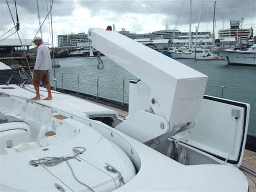 Bossoir pour yacht - EZ-FC - Nautical Structures - hydraulique / pivotant / pliant