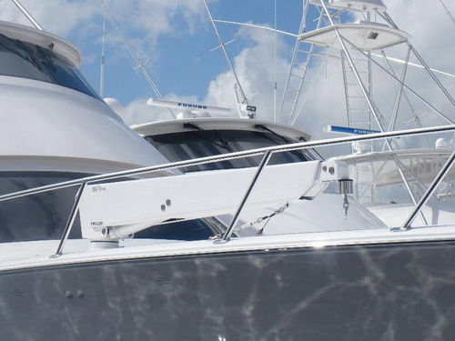 Bossoir pour yacht - HMC SERIES - Nautical Structures - hydraulique / télescopique / pivotant