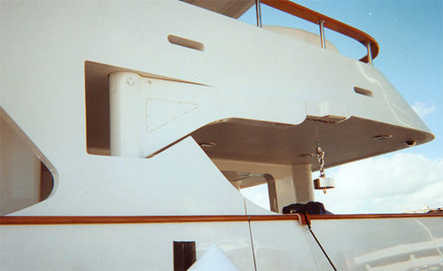 Bossoir pour bateau - KING POST - Nautical Structures - hydraulique / télescopique / pivotant