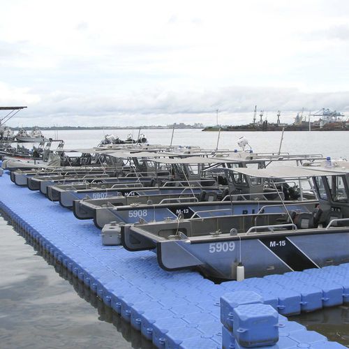 Ponton flottant - Military - CANDOCK - modulable / pour amarrage à sec / pour marina
