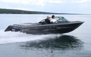 Runabout in-bord - SABRE E6 - OUTLAW EAGLE MANUFACTURING - à double console