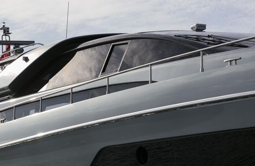 Hard-top pour bateau à moteur - GALLINEA SRL