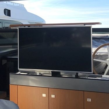 Rangement pour télévision de yachts - TELESCOPIUM-C - GALLINEA SRL - élévateur vertical