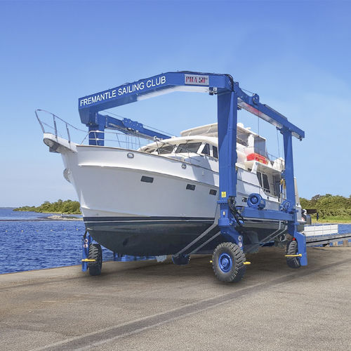 Travel lift contrôlé à distance - PHA50 - ROODBERG - toutes roues directrices / pour charge lourde / en forme de U