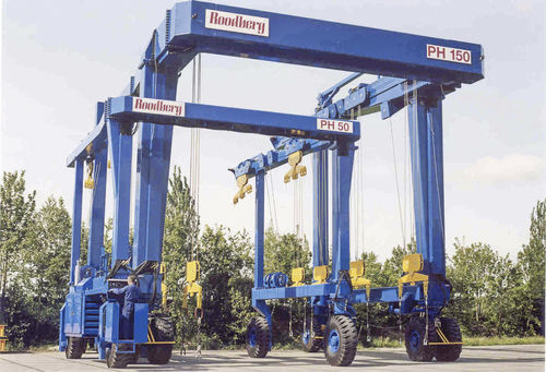 Travel lift contrôlé à distance - PHP150 - ROODBERG - toutes roues directrices / pour charge lourde / en forme de U