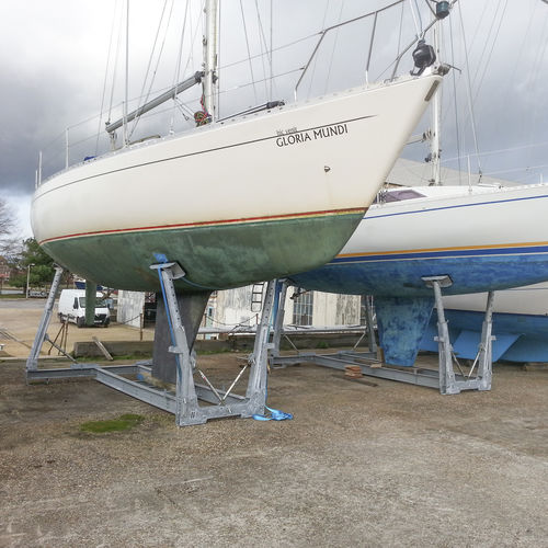 Ber pour bateau - T-form - ROODBERG - de bateau à moteur / ajustable / transportable