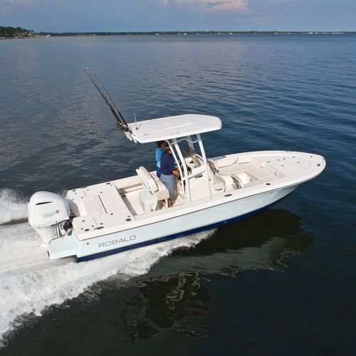 Bay boat hors-bord - 246 CAYMAN - Robalo - à console centrale / de pêche sportive / max. 9 personnes