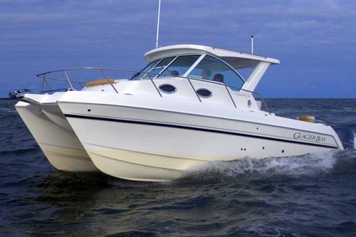 Cabin-cruiser catamaran - Glacier Bay Edition 2780 - World Cat - hors-bord / bimoteur / hard-top