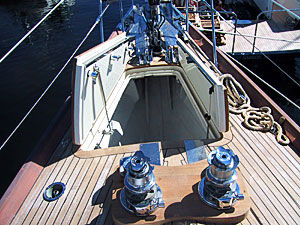 Panneau de pont pour bateau - 3500 Series - Freeman Marine Equipment - carré / ouvrant / affleurant