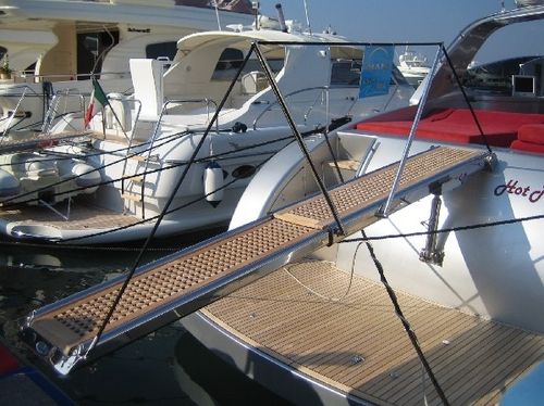 Passerelle pour yacht - ART 27SC2 TAURUS PLUS 2 - Pin-craft - pour bateau / télescopique / télécommandée