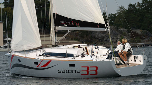Voilier de course-croisière - S33 - Salona yachts - de régate / 2 cabines / bout-dehors