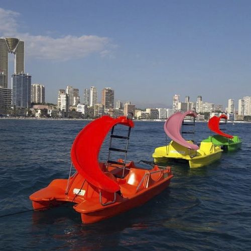 Bateau à pédales 4 places - P4P - AVENTURAS AQUATICAS - LA NORIA - avec toboggan