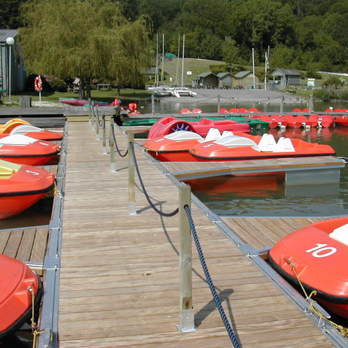 Ponton flottant - Metalu Industries International - d'amarrage / pour base de loisirs / aluminium