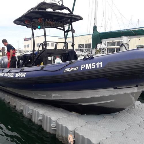 Ponton flottant - MARINEFLOOR EUROPE - modulable / pour amarrage à sec / pour marina