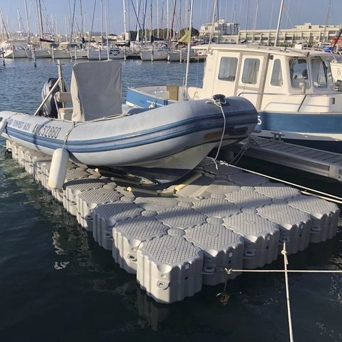 Ponton flottant - MARINEFLOOR EUROPE - modulable / pour amarrage à sec de jet-ski / pour marina