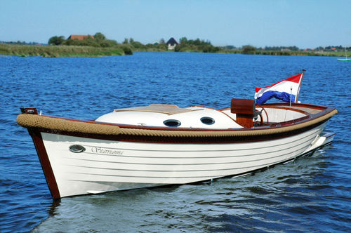 Vedette in-bord - 34 HTR  - Moonday Yachts - open / fluviale / avec cabine