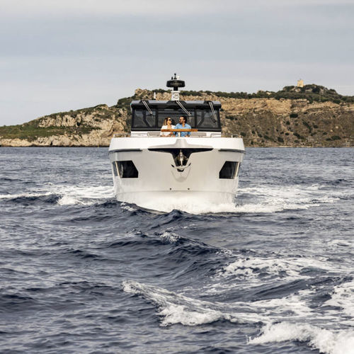 Vedette hors-bord - A50 - Aicon - trimoteur / soft-top / de croisière côtière